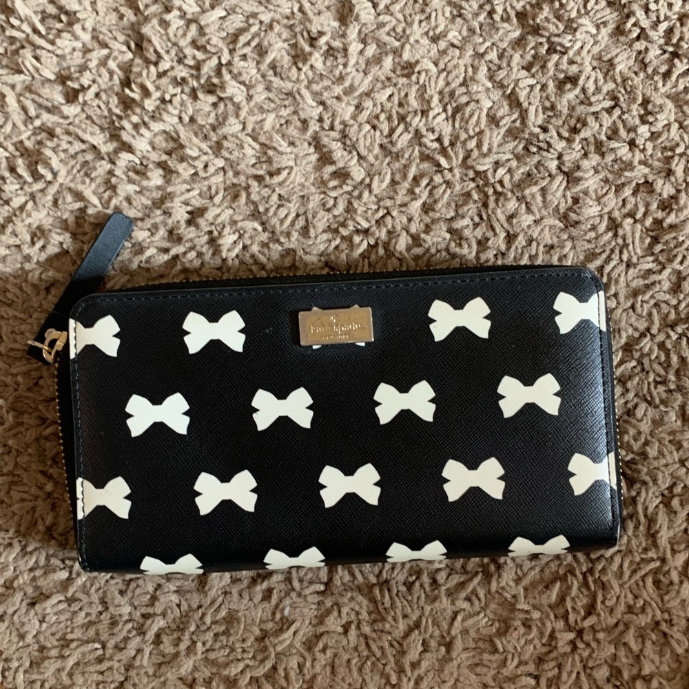 Kate spade bow wallet. OBO